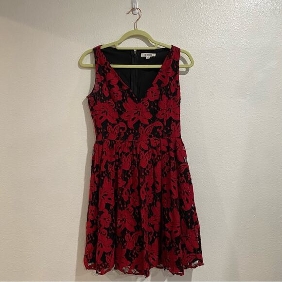 BB Dakota Red Lace Sleeveless Midi Fit Flare Dress Sz 4 - Picture 1 of 11